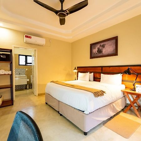 The Shrub Lodge Victoria Falls Exteriör bild