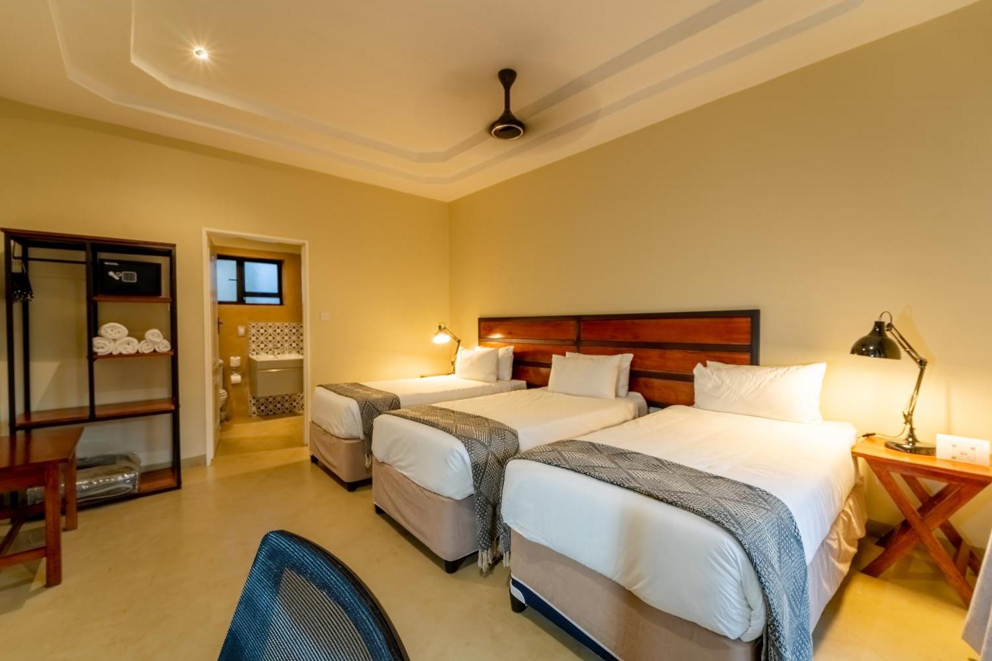 The Shrub Lodge Victoria Falls Exteriör bild
