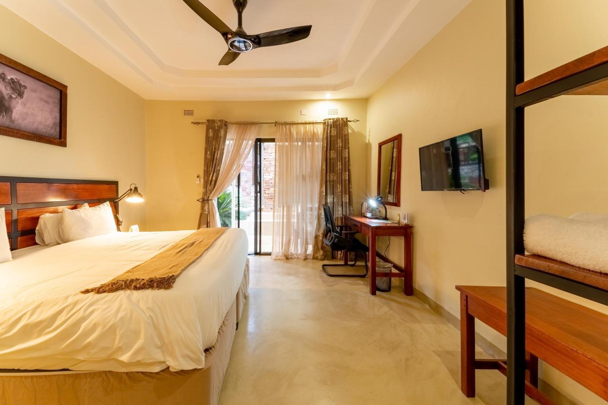 The Shrub Lodge Victoria Falls Exteriör bild
