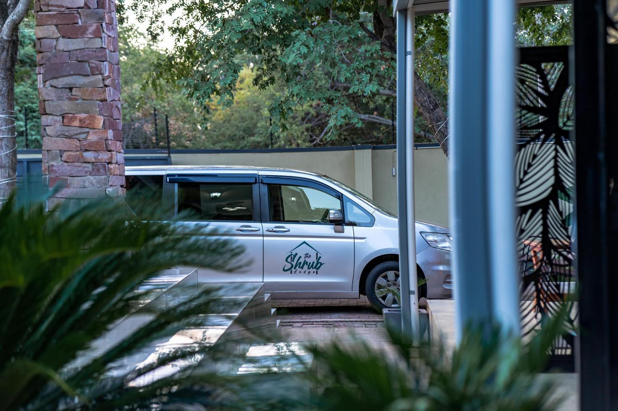 The Shrub Lodge Victoria Falls Exteriör bild