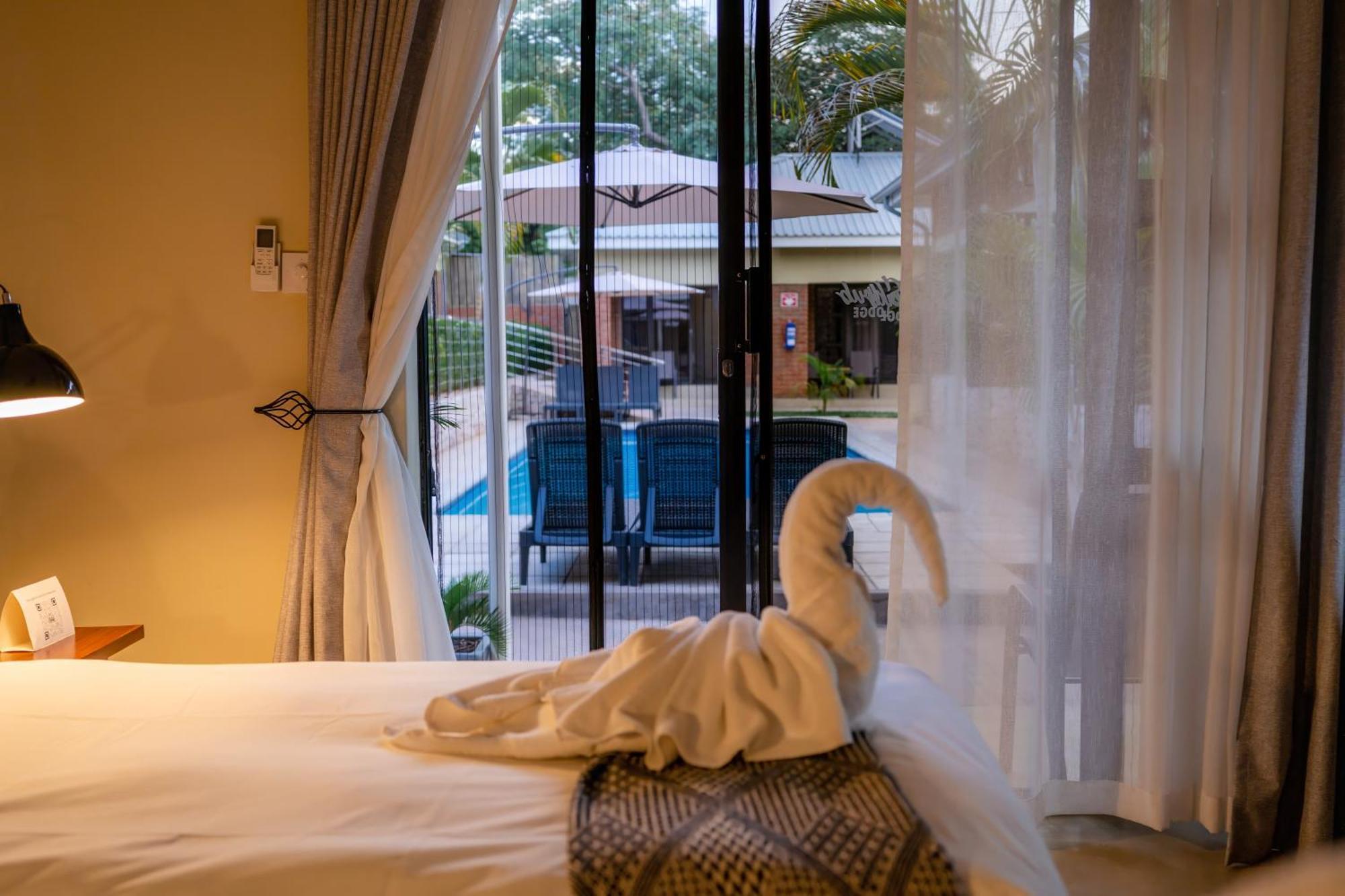 The Shrub Lodge Victoria Falls Exteriör bild