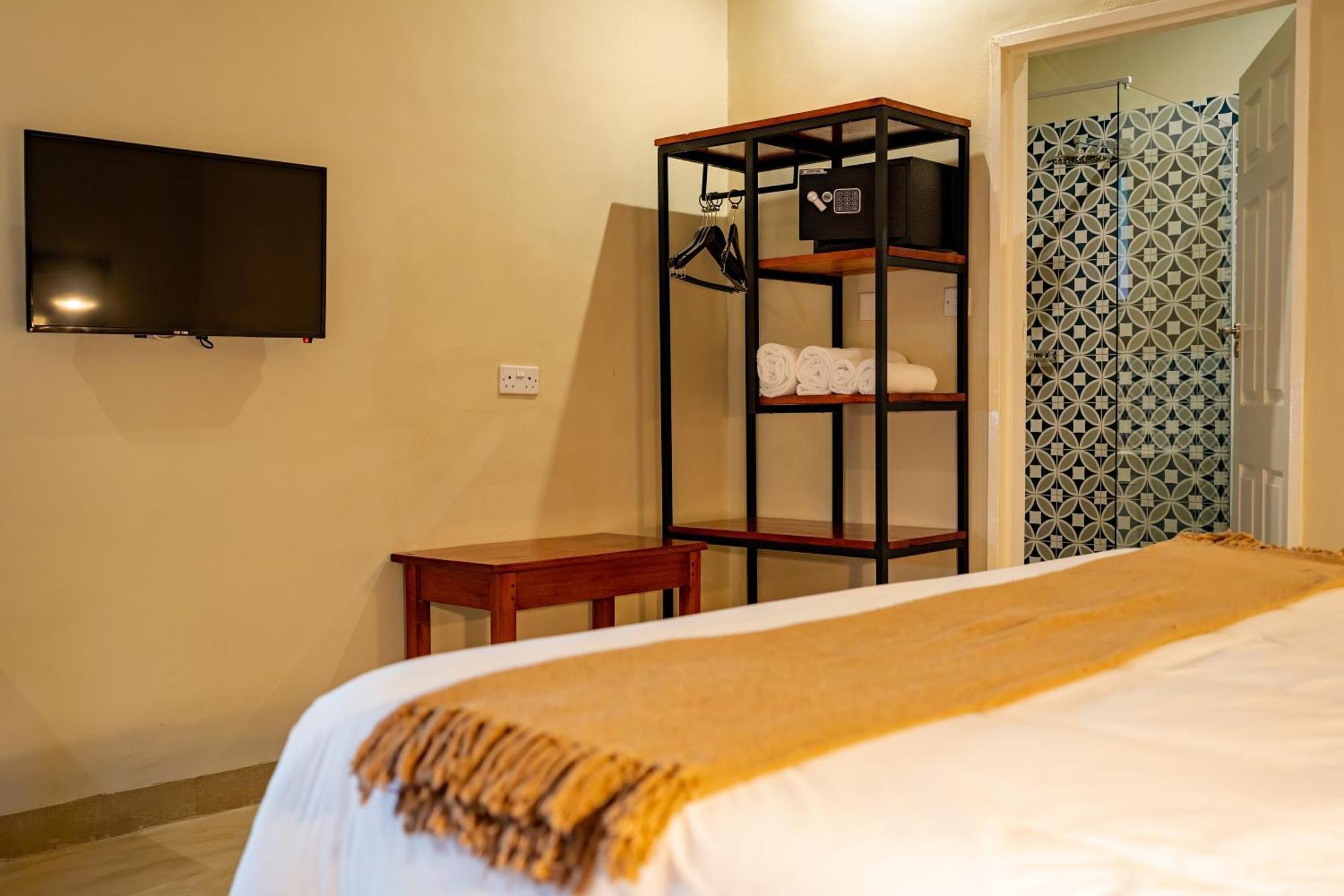 The Shrub Lodge Victoria Falls Exteriör bild